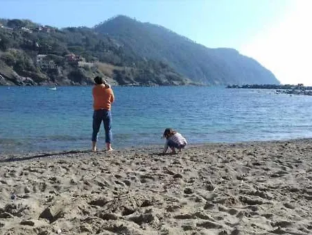 Casarinolaurino Valle Del Golfo Healthy Air Above The Sea Apartment