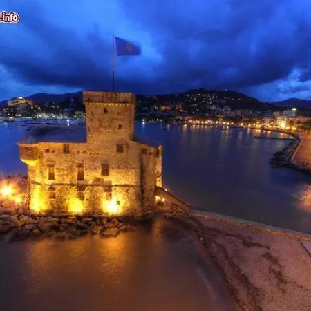 Apartment Casarinolaurino Valle Del Golfo Healthy Air Above The Sea