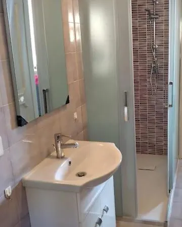 Casarinolaurino Among Cinque Terre Genova And Portofino * 우스키오