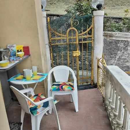 Casarinolaurino Among Cinque Terre Genova And Portofino 우스키오